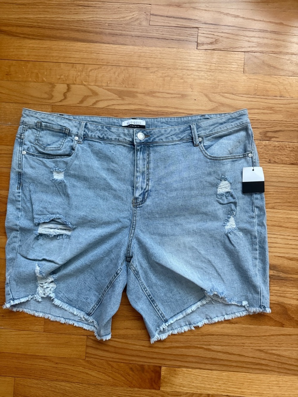 Eloquii Distressed Denim Short 22